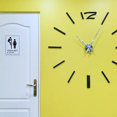 אכסניה Friends Old Town