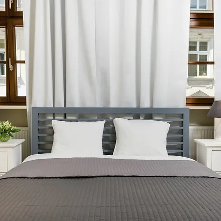 אכסניה Friends Old Town