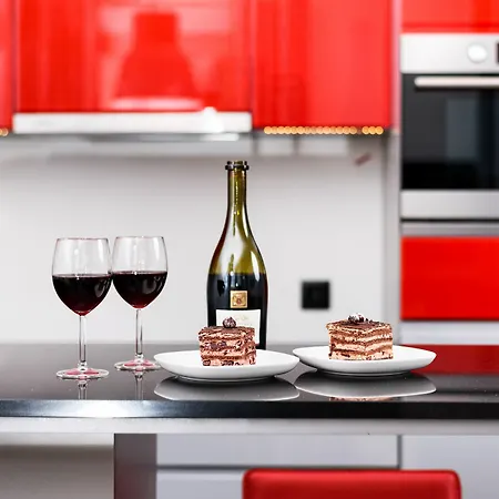 אכסניה Friends Old Town