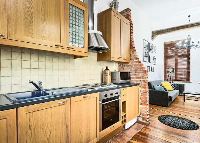 Friends Old Town Hostel *